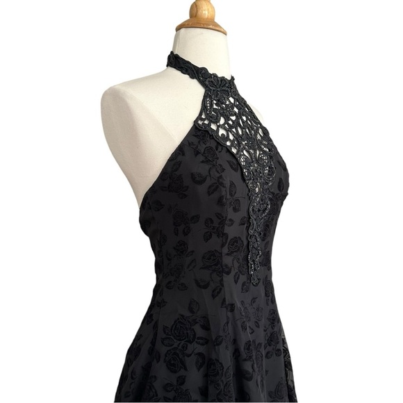 ZUM ZUM Vintage 80s Black Halter Mini Dress Whimsigoth Witchy Velvet Floral S - Picture 6 of 15